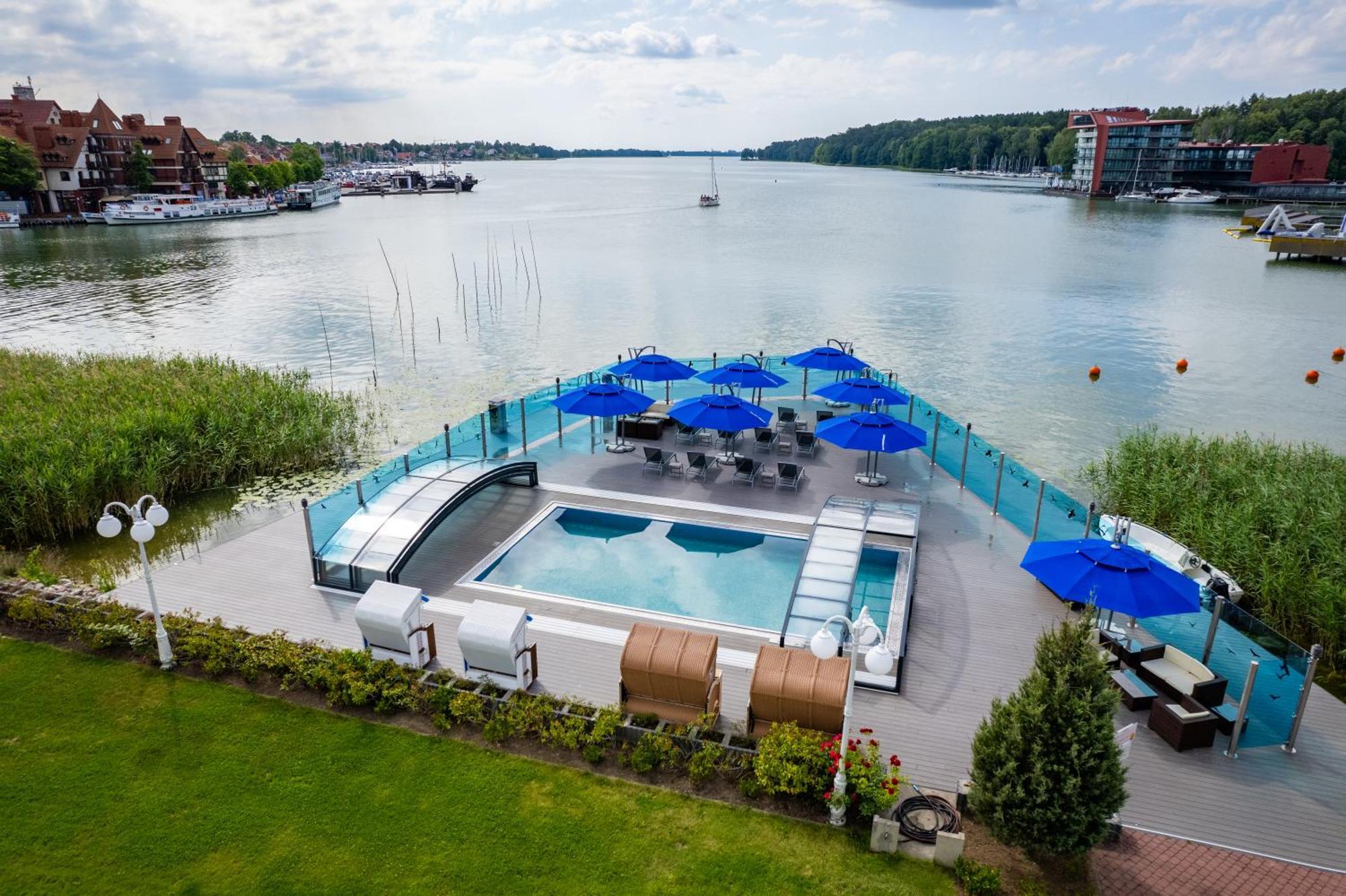 Villa Le Lux Mikołajki Exterior foto